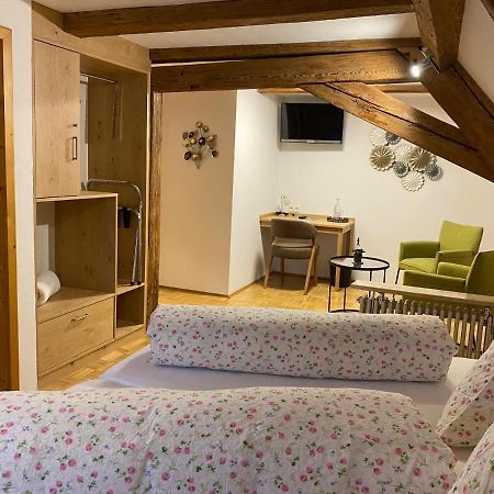 Gasthof - Pension - Adler 魏勒-锡默贝格 外观 照片